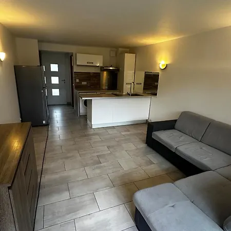 Duplex 5 Min De La Mer, Piscine Апартаменты *