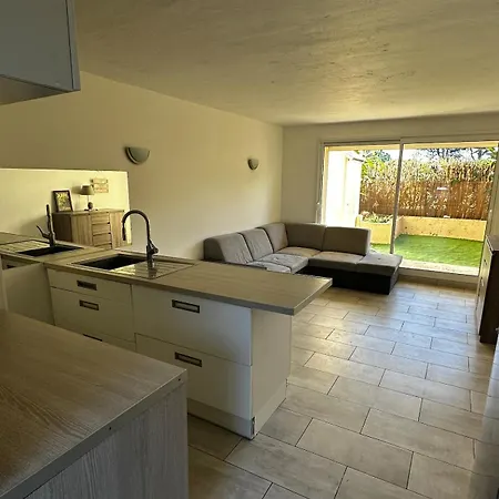 Duplex 5 Min De La Mer, Piscine Апартаменты Антиб